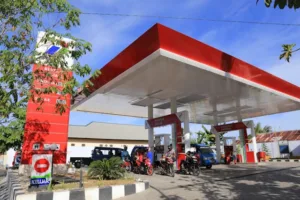 Mengapa Harga Pertamax Naik pada 10 Juni 2026? Ini Alasan Sebenarnya dan Dampaknya bagi Masyarakat Cek daftar harga BBM baru mulai 10 Juni 2026 di seluruh Indonesia beserta penyesuaian harga terbaru dari Pertamina. (Foto: Unsplash)