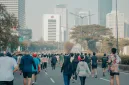 Ilustrasi. CFD Rasuna Said mulai berlaku rutin. Ketahui jam operasional, rute alternatif, titik parkir, dan tips berkunjung nyaman. (Foto: Unsplash)