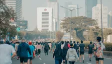 Ilustrasi. CFD Rasuna Said mulai berlaku rutin. Ketahui jam operasional, rute alternatif, titik parkir, dan tips berkunjung nyaman. (Foto: Unsplash)