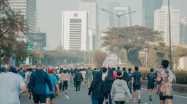 Ilustrasi. CFD Rasuna Said mulai berlaku rutin. Ketahui jam operasional, rute alternatif, titik parkir, dan tips berkunjung nyaman. (Foto: Unsplash)