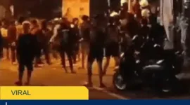 Ricuh! 4 Fakta Pesilat di Tulungagung Lempar Batu ke Mobil Polisi