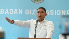 Kepala BGN, Sudaryono, tangguhkan 833 SPPG dan menjatuhkan sanksi kepada ratusan pegawai. (Foto: Dok. BGN)