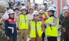 Kapolres Barru Dampingi Bupati Tinjau Proyek Sekolah Rakyat