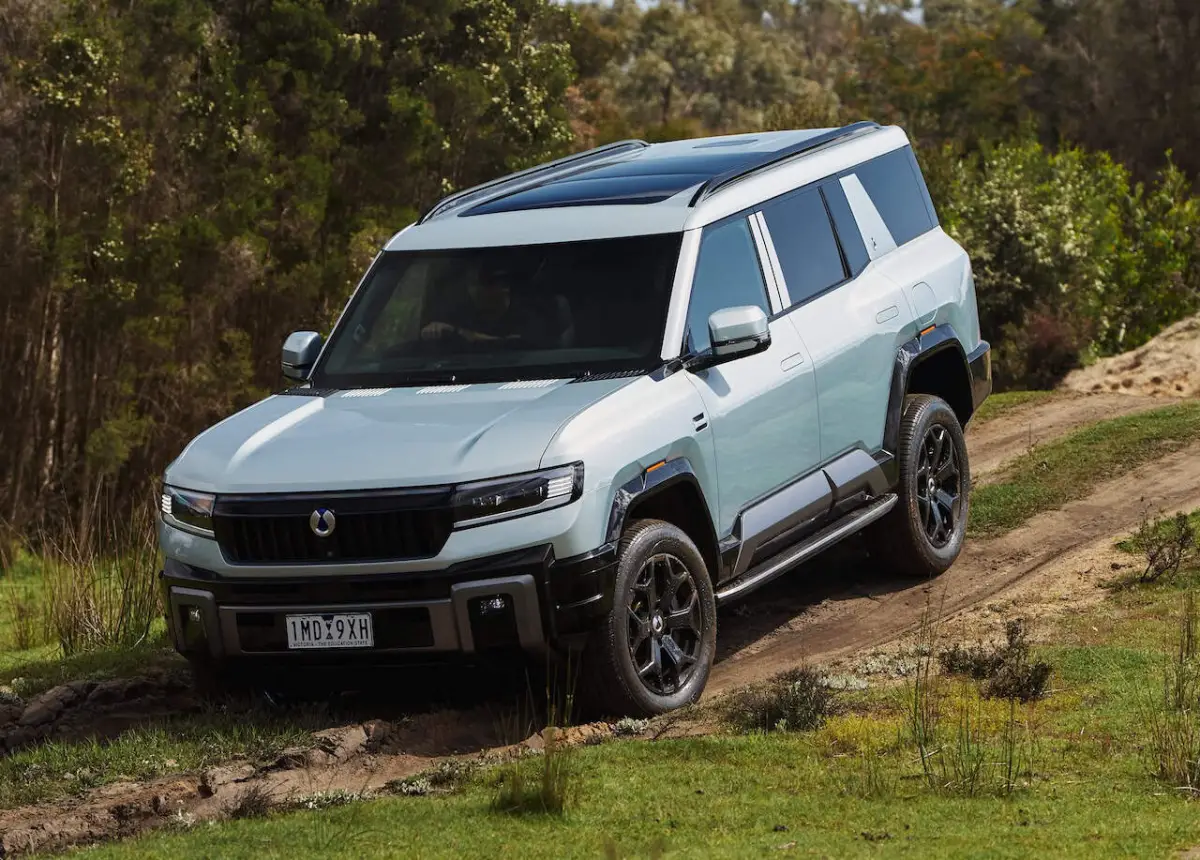 Fitur Menarik dari Denza B8, SUV Super Hybrid Mewah dengan Teknologi Off-road 1 Fitur Menarik dari Denza B8, SUV Super Hybrid Mewah dengan Teknologi Off-road