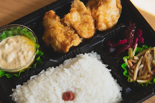 8 Rekomendasi Menu Bento Box yang Laris di GoFood 1 8 Rekomendasi Menu Bento Box yang Laris di GoFood