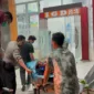 Berkat Laporan 110, Polisi Barru Gercep Evakuasi Pensiunan PNS
