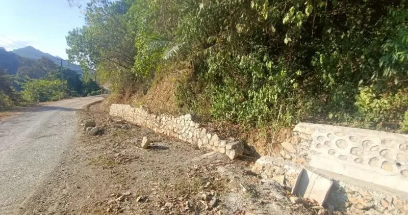 Foto: Dok. redaksiku.com. Drainase proyek Jalan Pujananting, Barru.