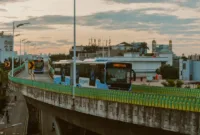 Ilustrasi. Inilah informasi Shuttle Bus GIIAS 2026 gratis beserta jadwal operasional lokasi penjemputan dan rute menuju ICE BSD City. (Foto: Unsplash)