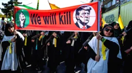 Iran Peringatkan AS Soal Serangan dan Penutupan Selat Hormuz