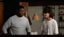 Sam Richardson memerankan Bobby dalam film komedi fiksi ilmiah Into the Sky yang disutradarai Drew Mylrea dan Evan Buxbaum.