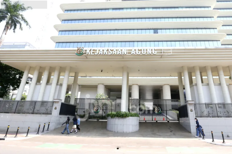 Isu Aliran Uang — Gedung Kejaksaan Agung tempat konferensi pers tanggapan isu aliran dana Rp40 miliar.