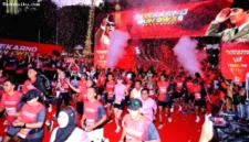 Ribuan pelari dari berbagai daerah di Indonesia mengikuti ajang Soekarno Run 2026 di Banyuwangi.
