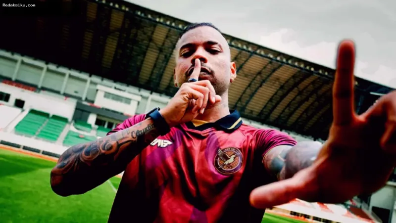 Penyerang Brasil Gustavo Almeida resmi bergabung dengan Java United FC untuk Super League 2026/2027.