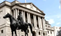 Bank of England Hentikan Penjualan Obligasi Jangka Panjang