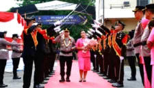 AKBP Hotmartua Ambarita resmi menjabat sebagai Kapolres Tebingtinggi menggantikan AKBP Rina Frillya.