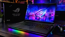 ASUS ROG Strix SCAR 18 2026 hadir di pasar laptop gaming kelas atas dengan spesifikasi mumpuni.