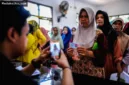 Ketua DEN Luhut Binsar Pandjaitan menjelaskan rencana uji coba skema baru penyaluran bantuan sosial pada 2027.