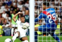 Emil Audero Lawan Real — Kiper Emil Audero tampil gemilang mengawal gawang dalam pertandingan melawan Real Madrid.
