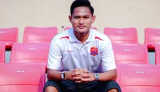 Hanif Sjahbandi resmi kembali bergabung dengan Arema FC untuk mengarungi kompetisi Super League 2026/2027.