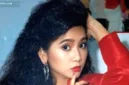 Vina Panduwinata membagikan koleksi foto asli masa mudanya dari era 1980-an tanpa menggunakan bantuan AI.