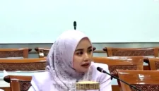 Anggota Komisi VIII DPR RI Dini Rahmania mendesak Menteri Agama mengevaluasi proses pengangkatan Rektor UINSA Surabaya.