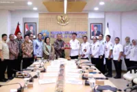 Wali Kota Blitar saat bertemu Wakil Menteri UMKM di Jakarta untuk membahas bantuan modal bagi 18 ribu pelaku usaha.