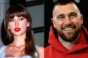 Taylor Swift terlihat menunjukkan cincin kawinnya saat mendukung Travis Kelce yang mencetak touchdown di Stadion GEHA Field Arrowhead.