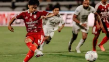 Bali United mengamankan tiga poin di kandang usai mengalahkan PSS Sleman dengan skor 2-1 pada laga pembuka Super League.