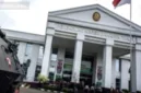 Dr Tifa dan Roy Suryo menghadapi sidang vonis terkait kasus dugaan pencemaran nama baik ijazah Joko Widodo di Pengadilan Negeri Jakarta Timur.