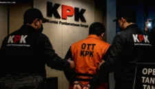 KPK menemukan puluhan koper berisi uang tunai dalam pengembangan kasus OTT di lingkungan Kementerian ATR/BPN.