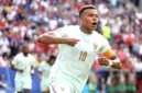 Kylian Mbappe menuai kritik dari Christophe Dugarry terkait ambisinya meraih Ballon d'Or 2026.