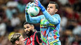 Segera tinggalkan Como, Emil Audero menuju La Liga?