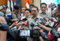 Menteri Kebudayaan Fadli Zon memberikan keterangan pers mengenai pengkajian calon pahlawan nasional tahun ini.