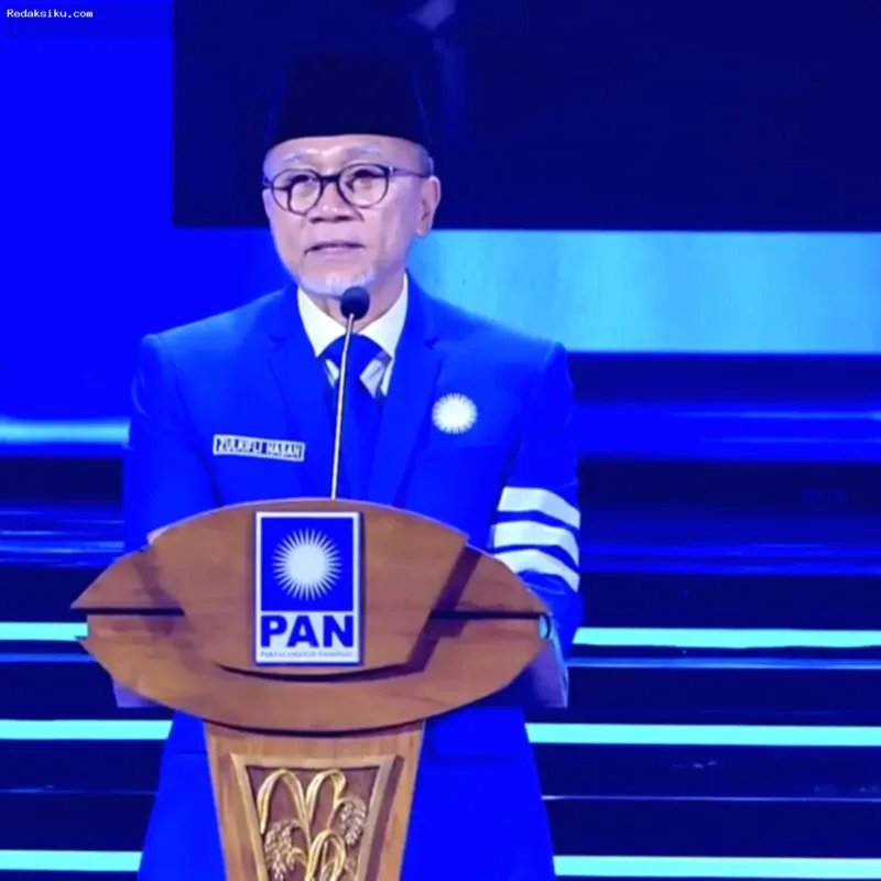 pendidikan negeri gratis — Presiden Prabowo Subianto menyampaikan pidato rencana pendidikan gratis di HUT ke-28 PAN