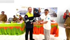 Sebanyak 15 generasi unggul Muba mengikuti pelatihan dan sertifikasi operator excavator untuk menekan angka pengangguran.