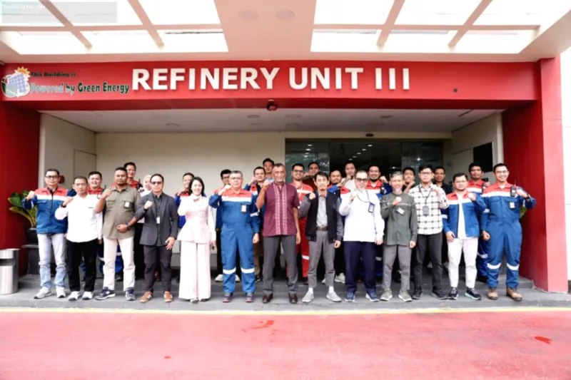 Pekerja Kilang Plaju Pertamina mengikuti audit eksternal Sistem Manajemen Anti Penyuapan SNI ISO 37001:2016.