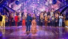 Ilustrasi kompetisi menari Dancing with the Stars yang memasuki musim ke-35.