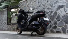 Yamaha Nmax kembali menjadi pusat perhatian dan bahan diskusi hangat di berbagai platform media sosial.