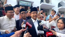 Pengamat politik Adi Prayitno menanggapi wacana ambang batas pencalonan presiden untuk Pemilu 2029.