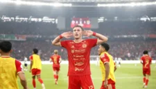 Persija Jakarta mendapat sanksi berat dan denda dari Komdis PSSI usai laga melawan Persib Bandung.