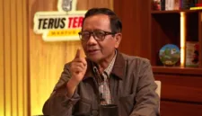 Mahfud MD menanggapi pernyataan Presiden Prabowo Subianto terkait kualitas para pakar di Indonesia.