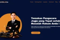 Pengacara Jogja — Suasana kantor hukum profesional dengan meja kerja dan dokumen legal di Yogyakarta
