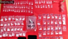 Polrestabes Makassar menyita 9 kg sabu dan puluhan ribu pil ekstasi dari sindikat narkoba jaringan internasional.