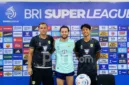 Igor Tolic bersiap menjalani debut resmi sebagai pelatih Persib Bandung saat menjamu PSM Makassar di Stadion GBLA.