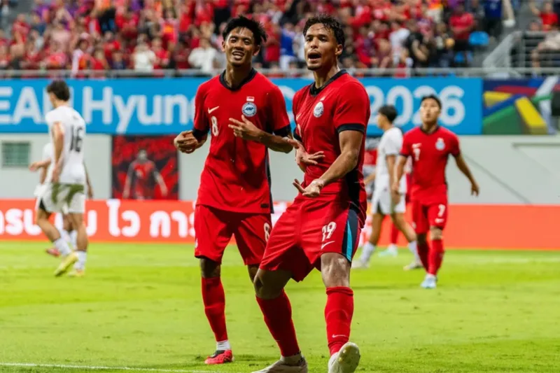 Pemain Timnas Indonesia bersiap menghadapi Singapura di Stadion Jalan Besar pada Piala AFF 2026.