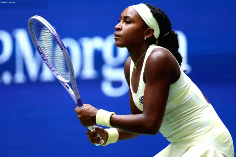 Aturan US Open — Pemandangan lapangan tenis Flushing Meadows di Billie Jean King National Tennis Center saat turnamen US Open