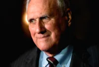 Jon Kyl Meninggal Dunia — Mantan senator AS asal Arizona, Jon Kyl, yang meninggal dunia pada usia 84 tahun.