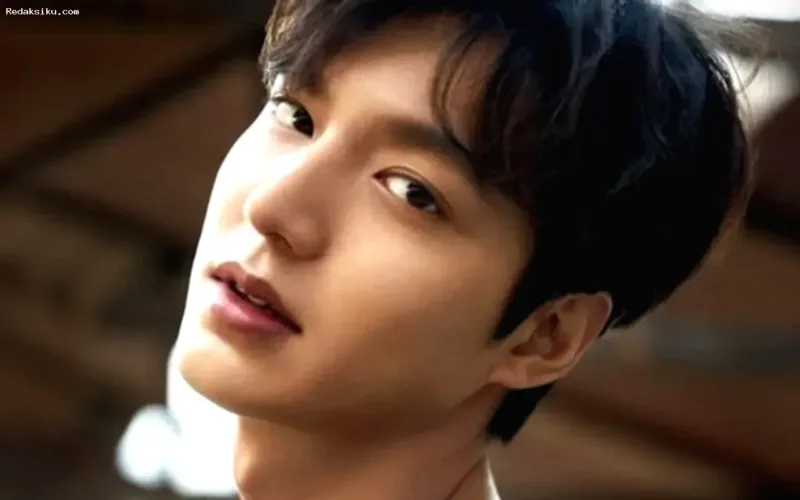Truk makanan dukungan fans global di lokasi syuting drama Korea