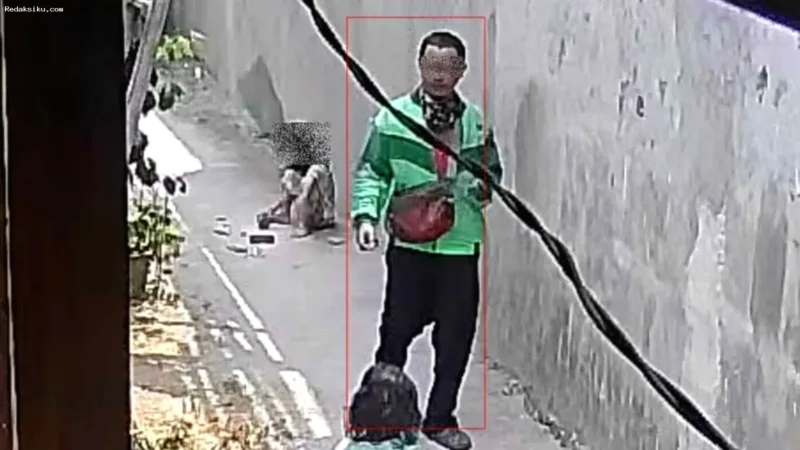 Pria Berjaket Ojol — Pria berjaket ojek online yang diduga pelaku pencabulan anak ditangkap polisi di Bekasi