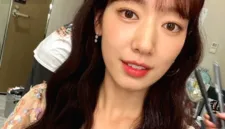 Pasangan selebritas Korea Selatan Park Shin Hye dan Choi Tae Joon resmi dikaruniai anak kedua pada 22 September 2026.